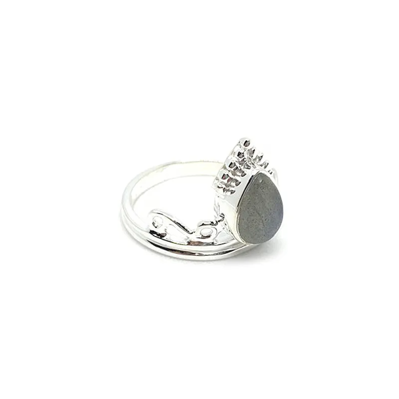Labradorite Gemstone Crown Ring