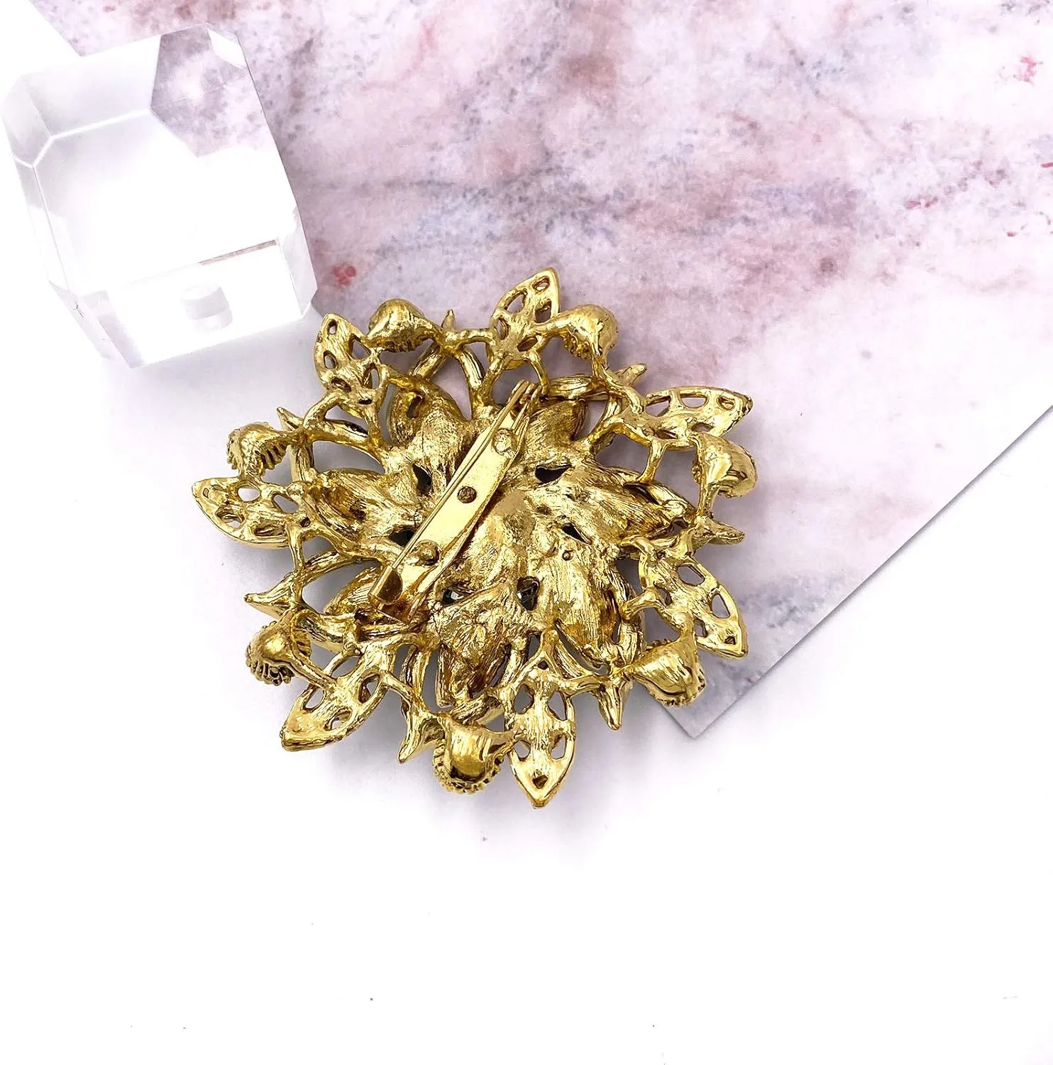 LAXPICOL Vintage Women's Austrian Crystal Elegant Flower Brooch Wedding Broach Pin