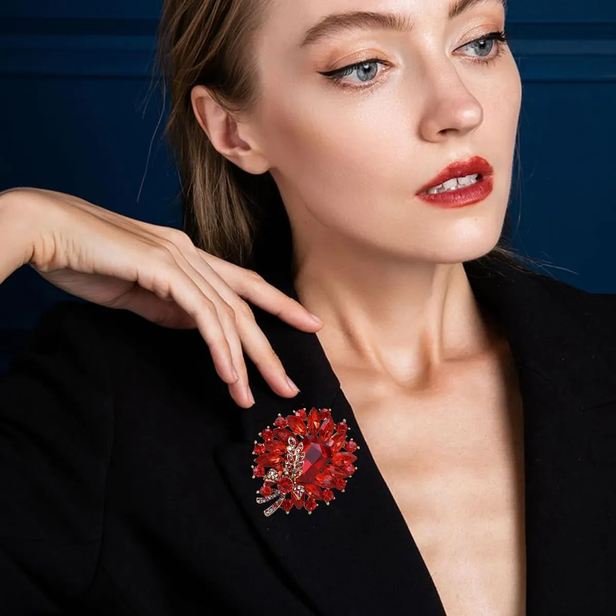 Rhinestone Flower Brooch for Women Sparkly Crystal Bouquet Clusters Big Large Brooch Pin Vintage Crystal Flower Brooch Elegant Clothing Hat Bag Accessories Christmas Birthday Party Jewelry