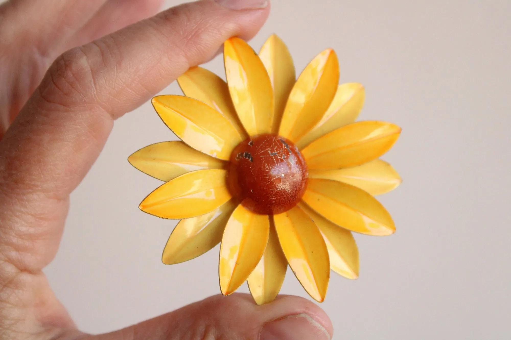 Vintage 1960s Sunflower Brooch in Yellow and Brown