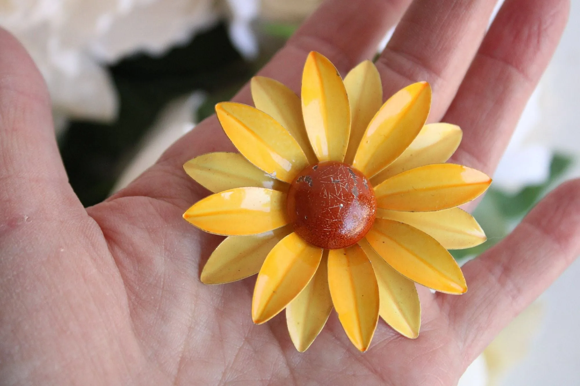 Vintage 1960s Sunflower Brooch in Yellow and Brown