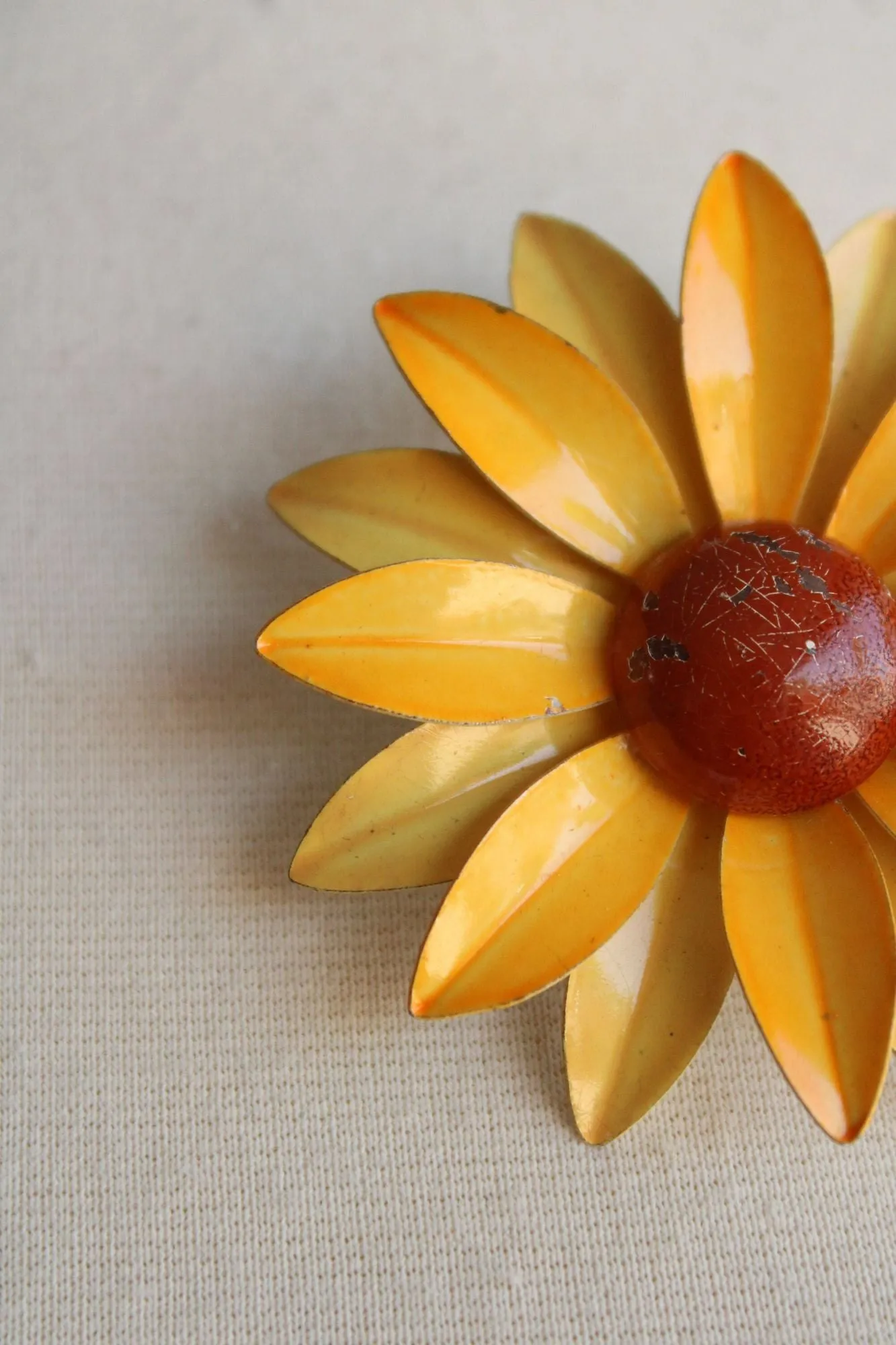 Vintage 1960s Sunflower Brooch in Yellow and Brown
