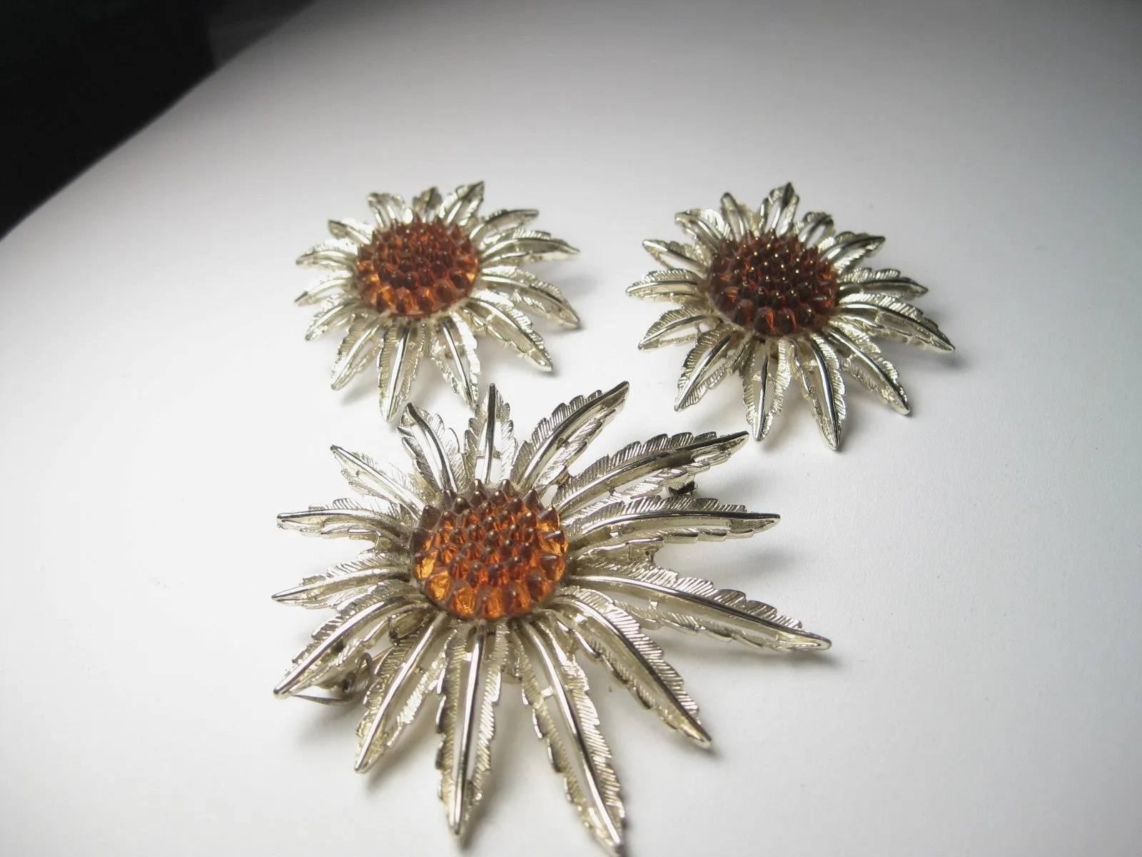 Vintage Sunflower Brooch & Clip Earrings Set, Sarah Coventry, Gold Tone, 1970's