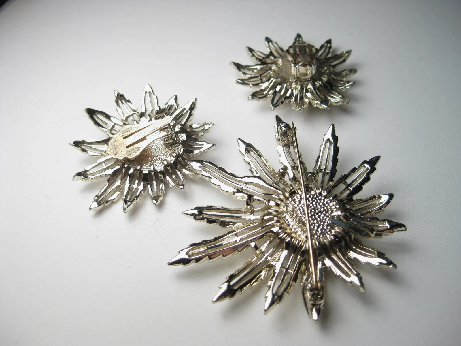 Vintage Sunflower Brooch & Clip Earrings Set, Sarah Coventry, Gold Tone, 1970's