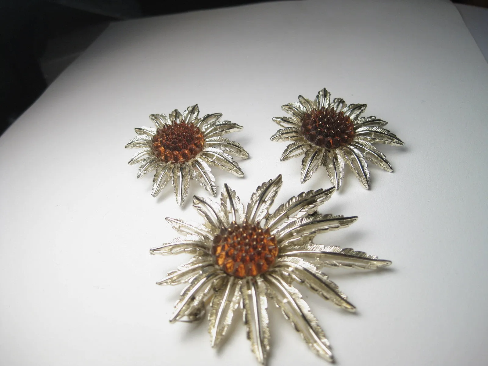 Vintage Sunflower Brooch & Clip Earrings Set, Sarah Coventry, Gold Tone, 1970's
